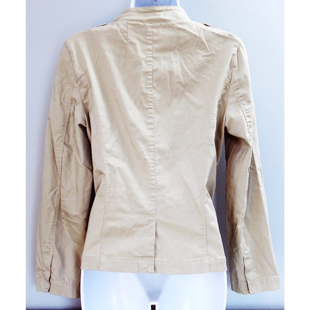 jacket - Picture 3 of 3